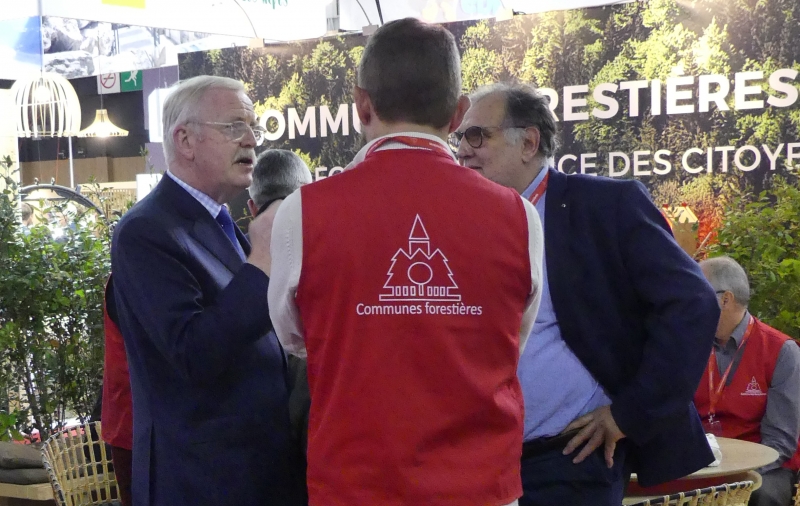 Salon des maires : venez signer notre appel pour la sauvegarde des forêts